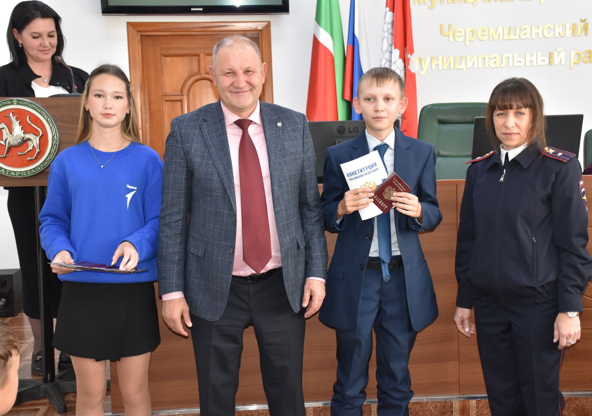Чирмешән районында "Алдынгылар Хәрәкәте" активистларына паспортлар тапшырдылар