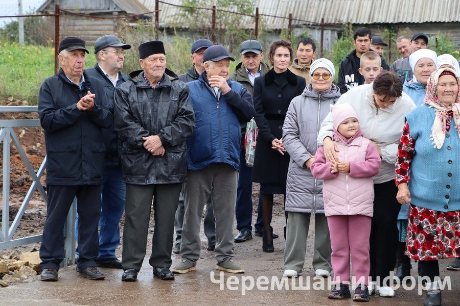 Әмир авылында капиталь ремонттан соң күпер ачылды
