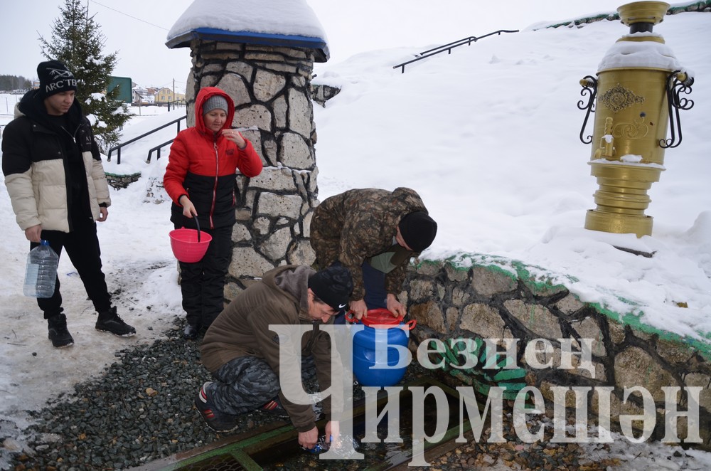 Чирмешәндә христиан динендәгеләр Кач ману бәйрәмен каршылады