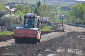 Лагерка юлына бер кат асфальт түшәделәр
