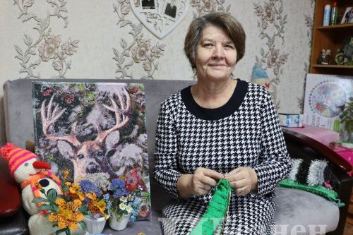 Күтәмә авылыннан Ольга Борисова алмаз мозаикасыннан картиналар ясый
