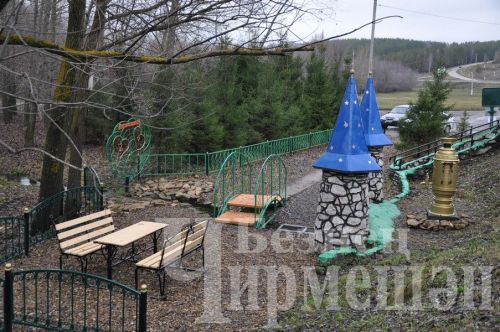 Чирмешәннең Сабантуй чишмәсендә самавыр куйганнар