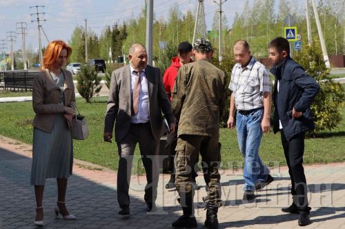 Чирмешән районы башлыгы махсус хәрби операциядә катнашучылар белән очрашты