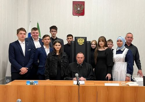 Чирмешән районы укучыларын судка чакырганнар