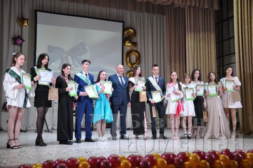 Чирмешәндә районкүләм чыгарылыш балы үтте