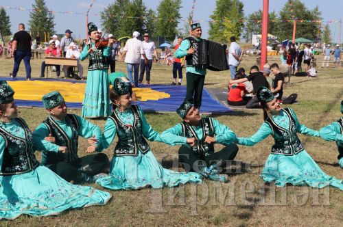 Әмир көнендә бүләк автомобиль иясен көрәш башланганчы ук игълан иттеләр