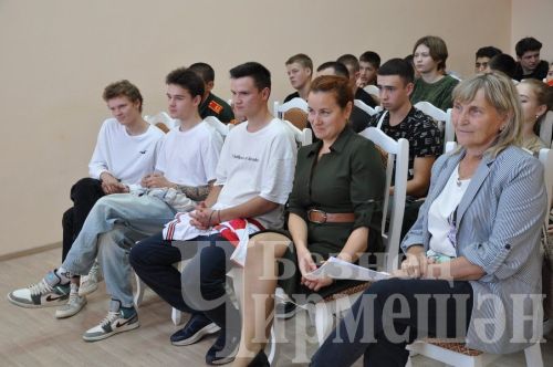Чирмешән яшьләре Россия чемпионы белән очрашты