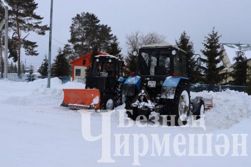 Ульяновкада 2023 елда тагын бер урам юлына вак таш түшәлгән