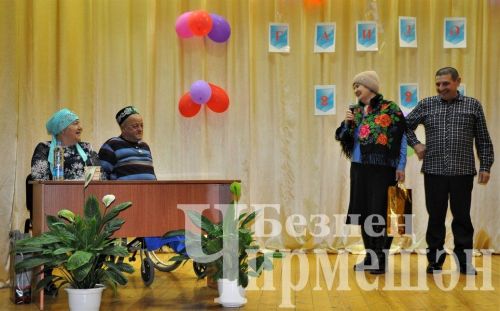 Әмир авылында Җиһаншиннар гаиләсенең рубин туен мәдәният йортында үткәрделәр