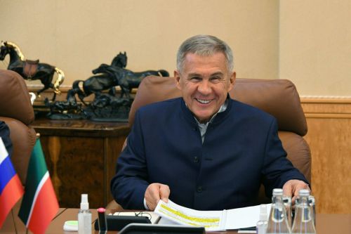 ТР Рәисе Рөстәм Миңнеханов татарстанлыларны Раштуа бәйрәме белән котлады