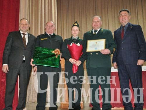 Мотыйгуллиннар династиясенең урман тармагындагы хезмәт стажы 88 ел