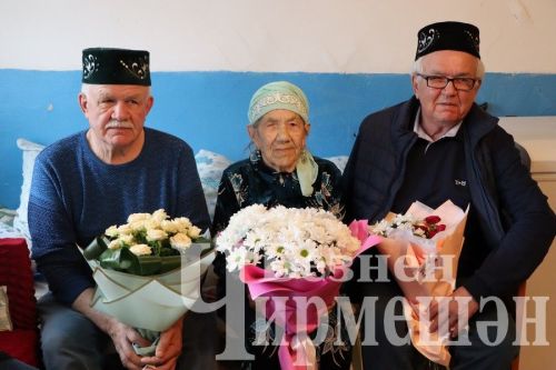 Түбән Чегодай юбиляры тормышыннан канәгать