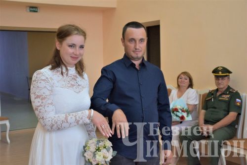 Махсус хәрби операциядә катнашучы чирмешәнле отпуск вакытында туй ясады