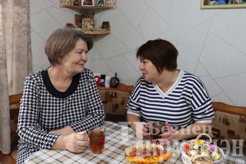 Күтәмә авылыннан Ольга Борисова алмаз мозаикасыннан картиналар ясый