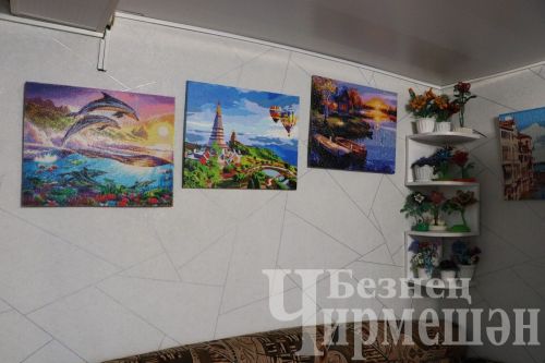 Күтәмә авылыннан Ольга Борисова алмаз мозаикасыннан картиналар ясый