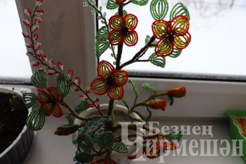 Күтәмә авылыннан Ольга Борисова алмаз мозаикасыннан картиналар ясый