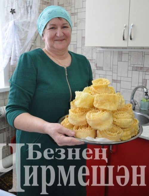 Секреты приготовления урамы: как Гульшат Камалетдинова из Ибрай Каргали удивляет гостей изысканной выпечкой