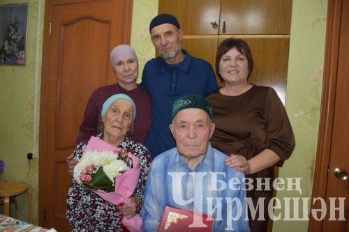 Лашманнан 90 яшьлек Һади Вәлиев балаларын әле дә машинасында йөртә