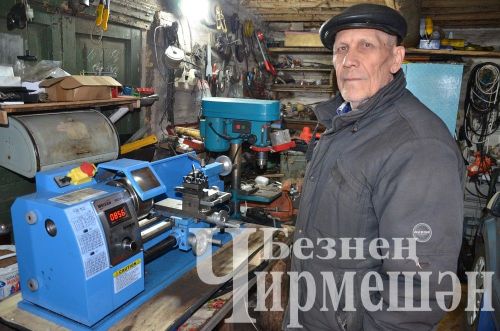 Иске Элмәледән Петр Малый беренче тракторын 44 ел элек ясаган
