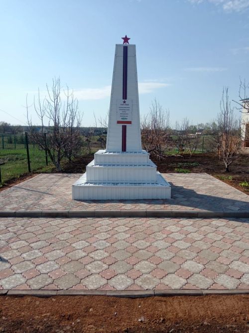Чирмешәндә  Бөек Җиңүнең 80 еллыгы алдыннан  авыллардагы һәйкәлләрне яңарттылар
