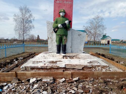 Чирмешәндә  Бөек Җиңүнең 80 еллыгы алдыннан  авыллардагы һәйкәлләрне яңарттылар