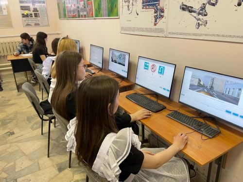 Чирмешәндә иң оста машина йөртүче мәктәп укучыларын ачыкладылар