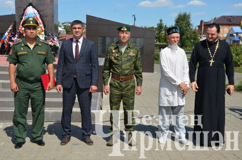 Чирмешән десантчылары Мәңгелек ут янына җыелды