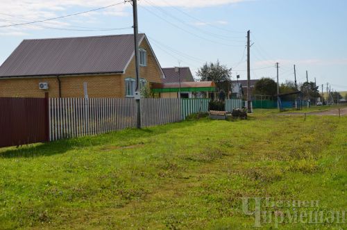 Якты Тауны Ганиевлар кебек гаиләләр яшәтә