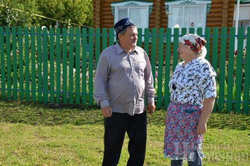 Якты Тауны Ганиевлар кебек гаиләләр яшәтә