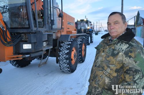 Чирмешәннән Александр Самойлов башкалар тәмле йоклаганда юллар такырайта