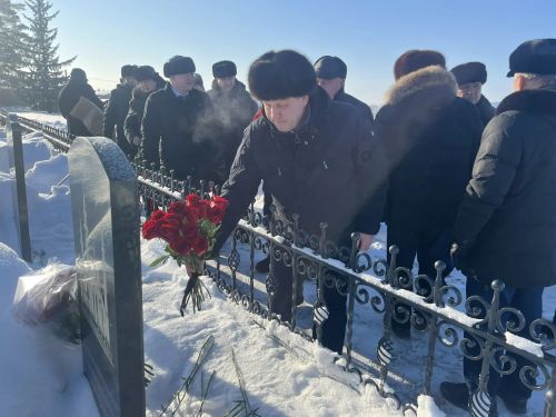 Чирмешәндә элеккеге район башлыгы Минсәгыйть Шакировны искә алдылар