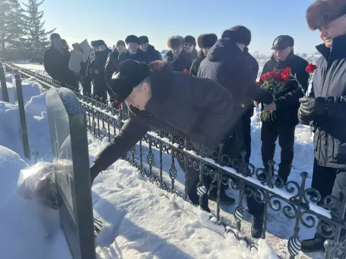 Чирмешәндә элеккеге район башлыгы Минсәгыйть Шакировны искә алдылар