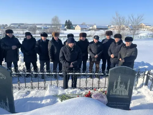 Чирмешәндә элеккеге район башлыгы Минсәгыйть Шакировны искә алдылар