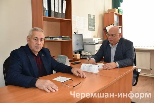 Жители Черемшана встретились с замначальника Управления гостехнадзора РТ