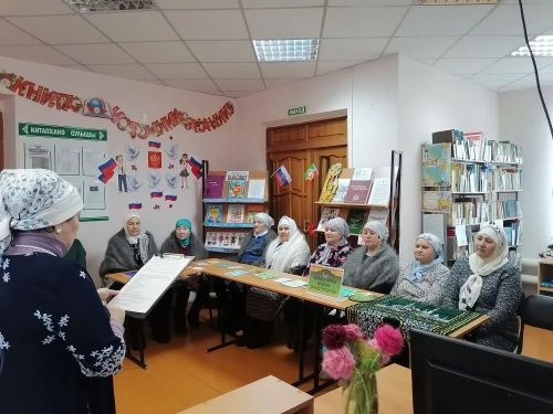 В Старокадеевской библиотеке поговорили о месяце Рамазан