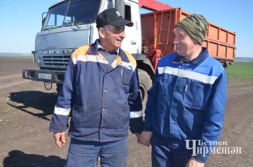 “ЧИРМЕШӘНАГРО” механизаторларына чәчәргә автопилот булыша