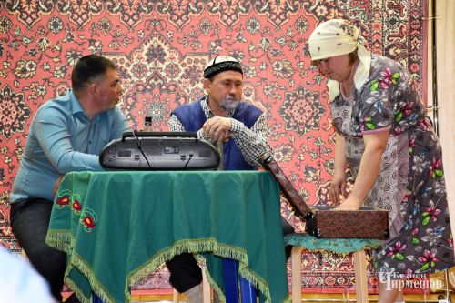 Амировцы показали новый спектакль