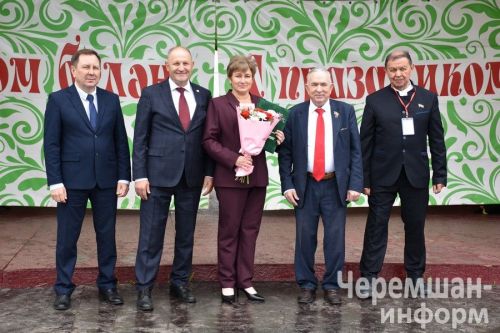 Чирмешән Сабан туенда авыл җитәкчеләрен бүләкләделәр