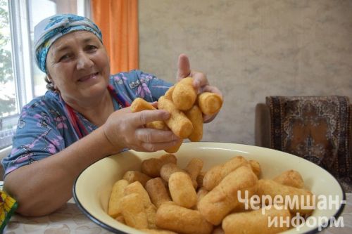 Рушания Сәлманова бавырсаклары туй табыны түрендә