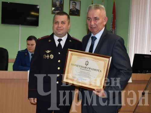 Чирмешәннең полиция бүлегендә һөнәри бәйрәмнәрен билгеләп үттеләр (ФОТОРЕПОРТАЖ)