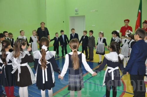 Принятие в "Орлята России" учащихся начальных классов Черемшанского лицея и Черемшанской школы №1 (ФОТОРЕПОРТАЖ)