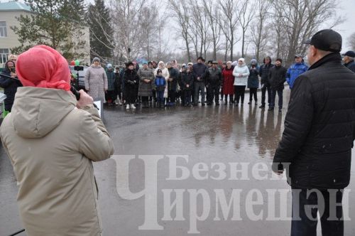 Иске Үтәмештә яңа күпер ачтылар (ФОТОРЕПОРТАЖ)