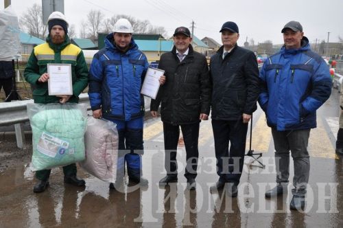 Иске Үтәмештә яңа күпер ачтылар (ФОТОРЕПОРТАЖ)