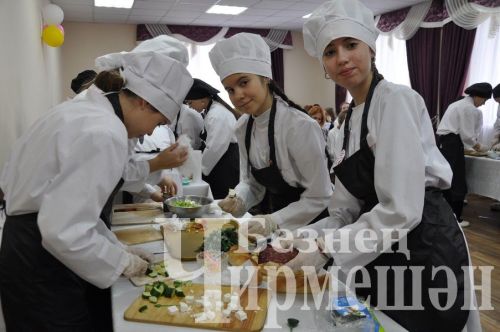 Чирмешәндә "Кулинар бәйге" оештырдылар (ФОТОРЕПОРТАЖ)