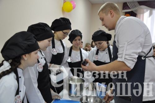 Чирмешәндә "Кулинар бәйге" оештырдылар (ФОТОРЕПОРТАЖ)
