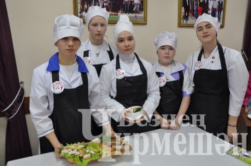 Чирмешәндә "Кулинар бәйге" оештырдылар (ФОТОРЕПОРТАЖ)