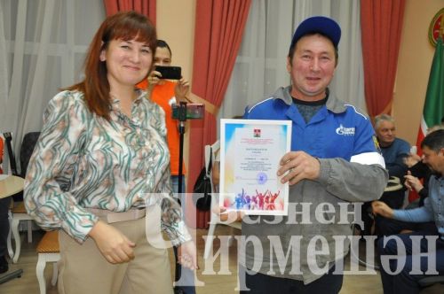 Чирмешәндә узган "Акыл ярышы"нда туймәтлеләр җиңде (ФОТОРЕПОРТАЖ)