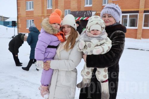 Чирмешәндә аренда йорты файдалануга тапшырылды (ФОТОРЕПОРТАЖ)