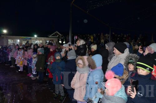 Торжество открытия центральной елки в Черемшане (ФОТОРЕПОРТАЖ)