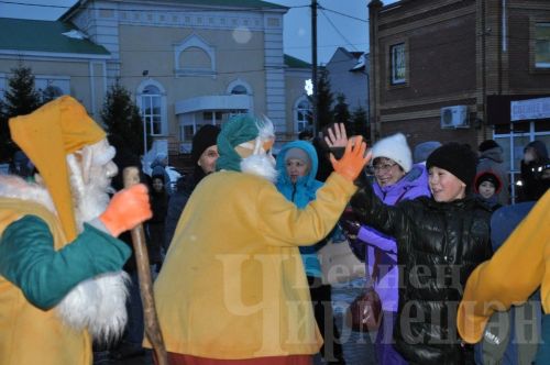 Черемшанских детей порадовали альметьевские артисты (ФОТОРЕПОРТАЖ)
